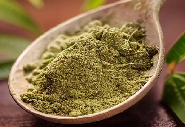 lžíce kratomu